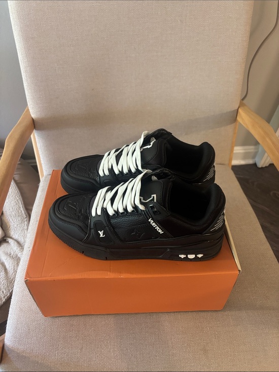 Louis Vuitton Other - Louis Vuitton Trainers size 11 like new
